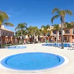Santa Maria G - Shared Pool - 8 Guests - Prázdninový dům *
