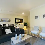 Santa Maria G - Shared Pool - 8 Guests - Holiday home Albufeira