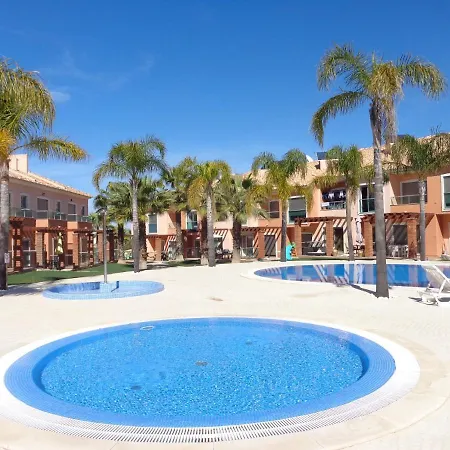 Santa Maria G - Shared Pool - 8 Guests - Holiday home *